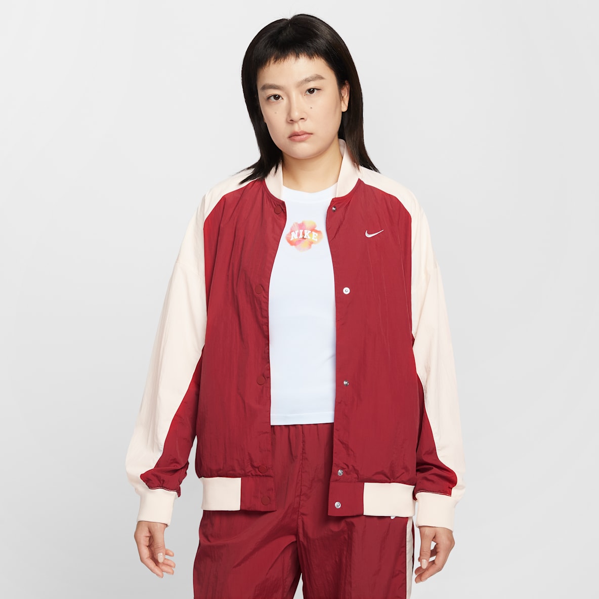 Sportswear Red. Nike JP